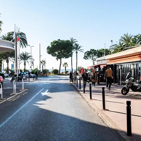 3p Avec Terrasse Vue Mer, Face Au Martinez - 3p Avec Terrasse Vue Mer, Face Au Martinez Mae-2243 Apartment Cannes